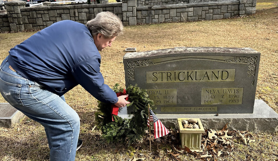 Wreaths Across America